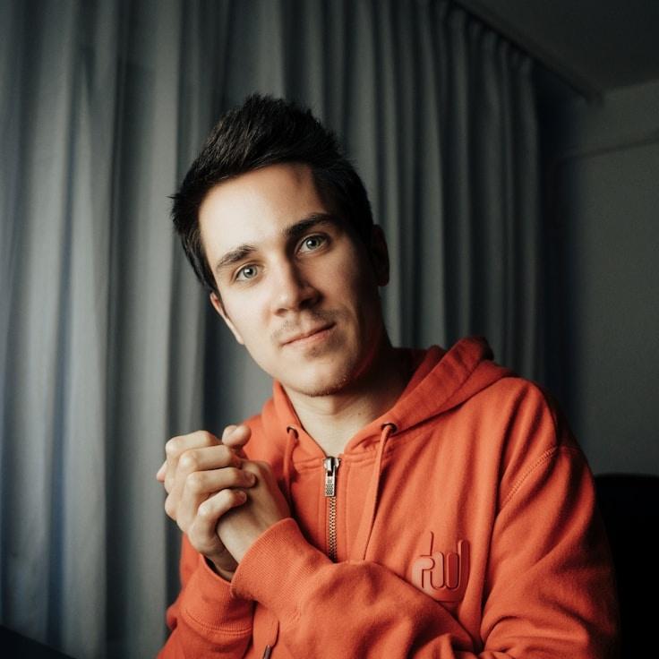 Portrait of Mina Solari, group coordinator and fusion cooking expert